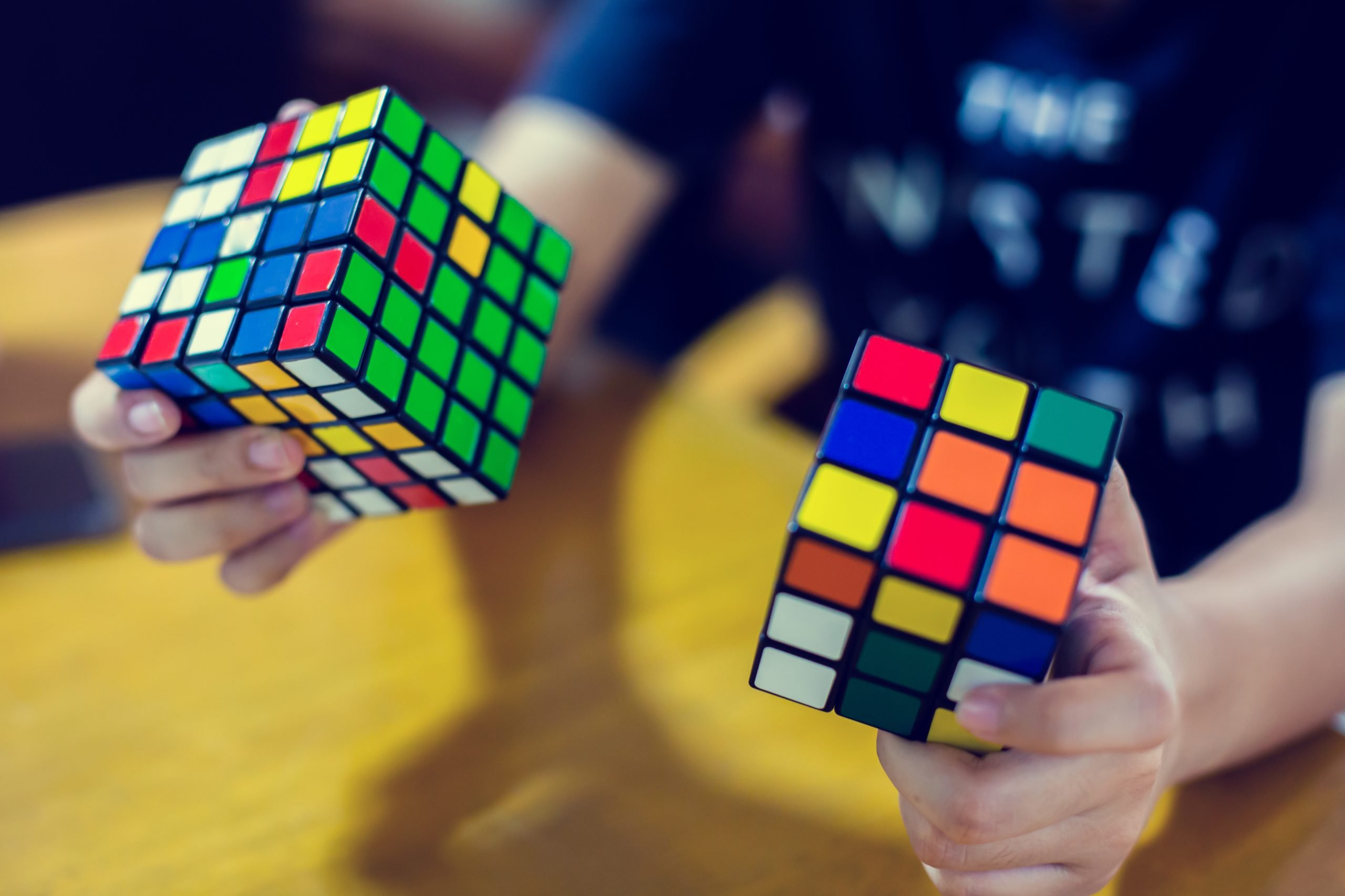 Accadde oggi: l’invenzione del cubo magico!